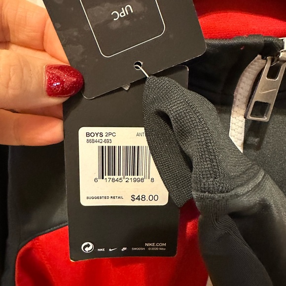 Nike Sportswear Big Kids Tracksuit. Brand New. - Picture 4 of 4